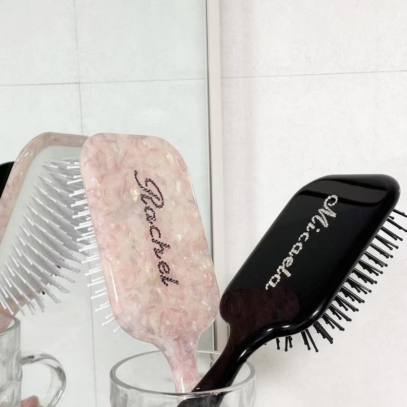 Spersonalizowana kwadratowa sz – Hair Care Names recenzja i cena