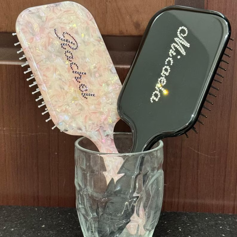 Spersonalizowana kwadratowa sz – Hair Care Names recenzja i cena